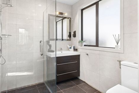 Photo of property in 2 Turnbull Crescent, Wanaka, 9305