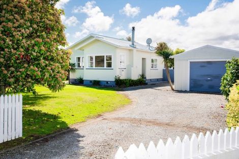 Photo of property in 15 Cochrane Street, Elgin, Gisborne, 4010