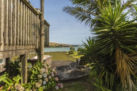 Photo of property in 47 Karepo Lane, Pahi, Paparoa, 0571