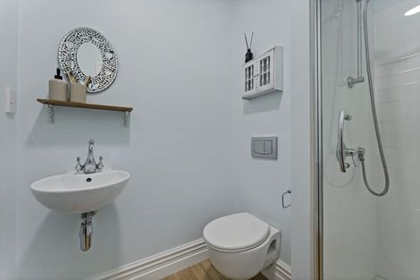 Photo of property in 4 Kereru Grove, Greenhithe, Auckland, 0632