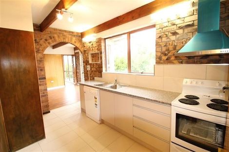 Photo of property in 24 Edgeworth Road, Glenfield, Auckland, 0629