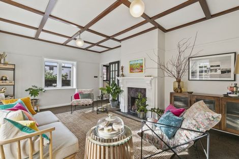 Photo of property in 323 The Terrace, Te Aro, Wellington, 6011