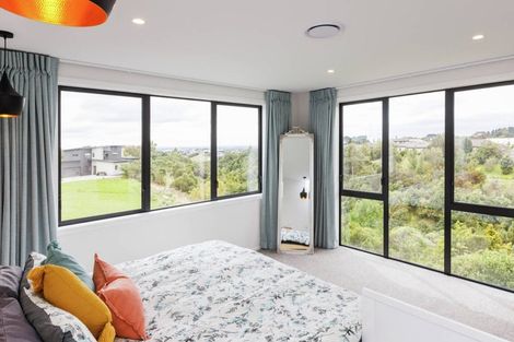 Photo of property in 18 Silkwood Place, Fitzherbert, Palmerston North, 4410