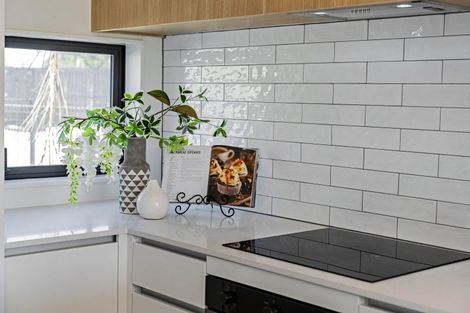 Photo of property in 13/10 Ngaroma House Drive, Hobsonville, Auckland, 0616