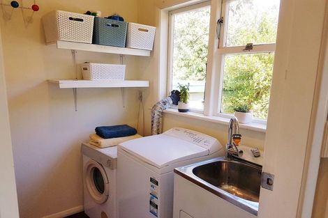 Photo of property in 2 Akatea Road, Korokoro, Lower Hutt, 5012