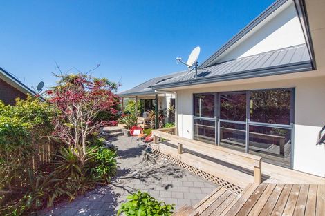 Photo of property in 2 Furlong Crescent, Churton Park, Wellington, 6037