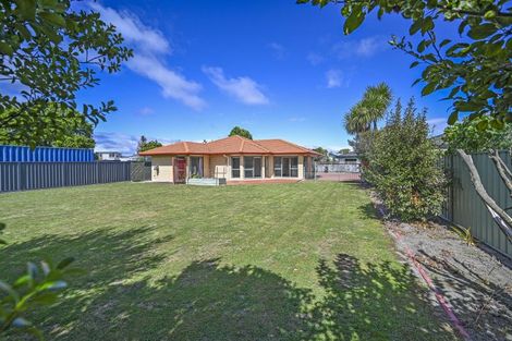 Photo of property in 17 Amanda Place, Mayfair, Hastings, 4122