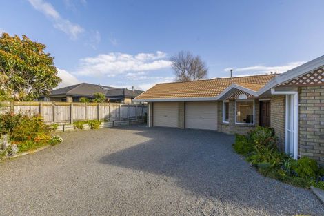 Photo of property in 12 Cedar Drive, Paraparaumu Beach, Paraparaumu, 5032