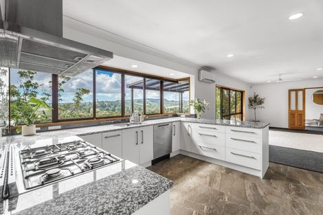 Photo of property in 115 Sandstone Road, Whitford, Manurewa, 2576