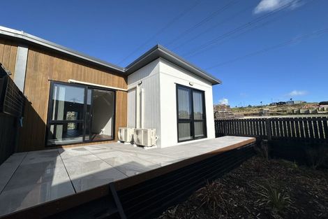 Photo of property in 25 Olearia Street, Totara Park, 2019