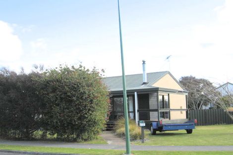 Photo of property in 12 Kane Road, Papamoa Beach, Papamoa, 3118