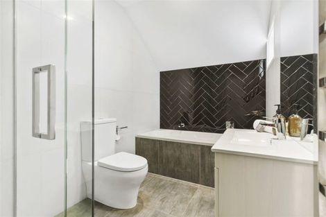 Photo of property in 139b Bucklands Beach Road, Bucklands Beach, Auckland, 2012