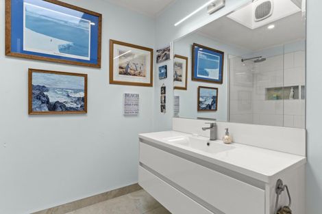 Photo of property in 10 Terrace Avenue, Mount Maunganui, 3116