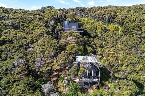 Photo of property in 27 Okoka Road, Omiha, Waiheke Island, 1081
