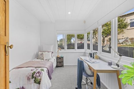 Photo of property in 24a Tahi Terrace, Glen Eden, Auckland, 0602