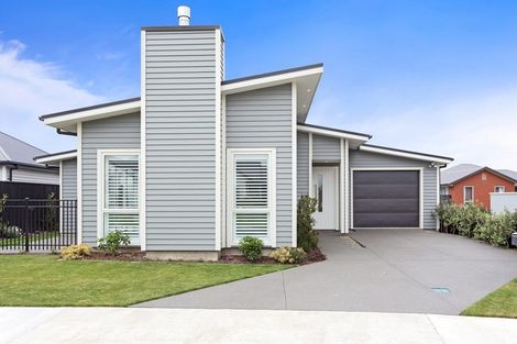 Photo of property in 9 Pembrook Close, Rangiora, 7400