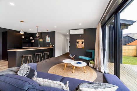 Photo of property in 19 Maize Street, Jacks Point, Queenstown, 9371