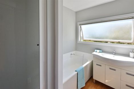 Photo of property in 241 Cannon Hill Crescent, Mount Pleasant, Christchurch, 8081