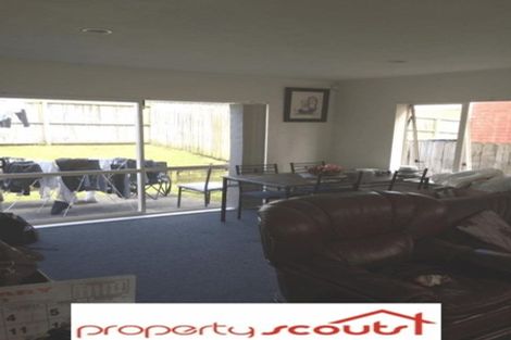 Photo of property in 5 Charta Place, Sunnyvale, Auckland, 0612