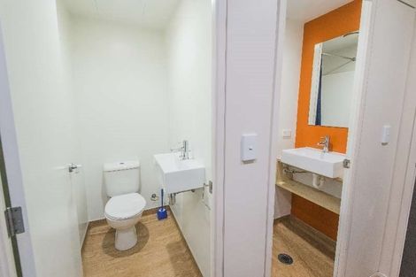 Photo of property in Empire Apartments, 1327/21 Whitaker Place, Grafton, Auckland, 1010