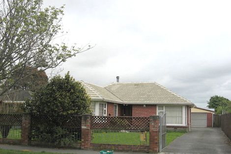 Photo of property in 6 Liverton Crescent, Bishopdale, Christchurch, 8053