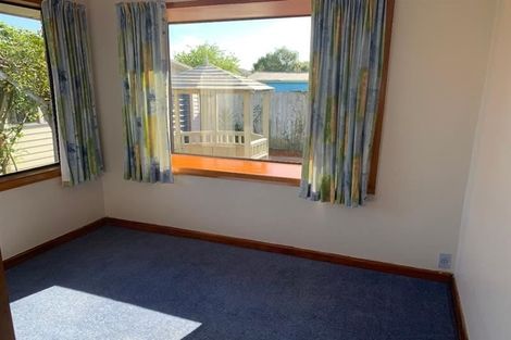 Photo of property in 37 Basingstoke Street, Aranui, Christchurch, 8061