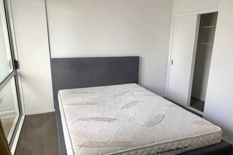 Photo of property in 100 Porritt Avenue, Chatswood, Auckland, 0626