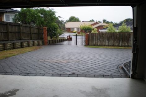 Photo of property in 2/4 Currell Way, Somerville, Auckland, 2014