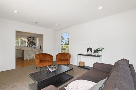 Photo of property in 87a Kawaha Point Road, Kawaha Point, Rotorua, 3010