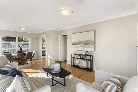 Photo of property in 3/166 East Coast Road, Forrest Hill, Auckland, 0620