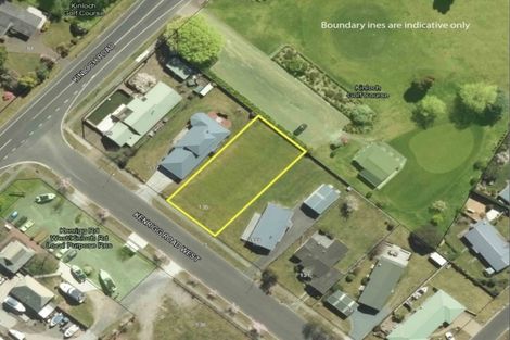 Photo of property in 135 Kenrigg Road West, Kinloch, Taupo, 3377