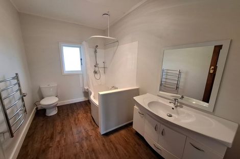 Photo of property in 18 Cumming Street, Okato, 4335