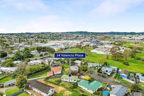 Photo of property in 14 Valencia Place, Manurewa, Auckland, 2102