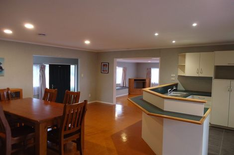 Photo of property in 17 Macmillan Street, Katikati, 3129