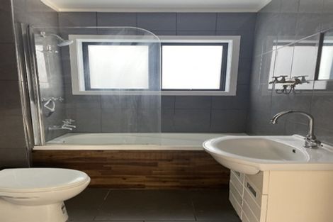 Photo of property in 10/767 Beach Road, Browns Bay, Auckland, 0630