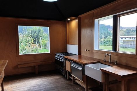 Photo of property in 1 Shaw Road, Eskdale, Napier, 4182