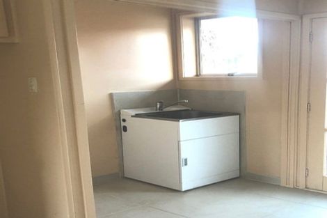 Photo of property in 2/8 Margaret Road, Papatoetoe, Auckland, 2025