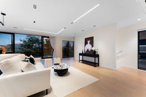 Photo of property in 47d Hastings Road, Mairangi Bay, Auckland, 0630