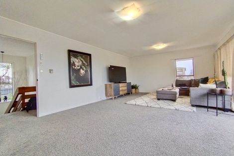 Photo of property in 1/20 Castor Bay Road, Castor Bay, Auckland, 0620