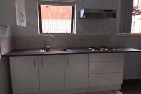 Photo of property in 18 Jamaica Place, Blockhouse Bay, Auckland, 0600