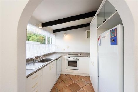 Photo of property in 35a Amapur Drive, Khandallah, Wellington, 6035