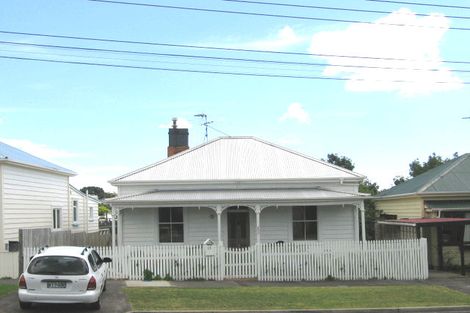 Photo of property in 13 Kiwi Road, Stanley Point, Auckland, 0624