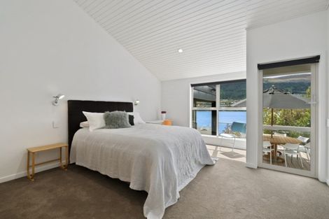 Photo of property in 3 Lewis Road, Kelvin Heights, Queenstown, 9300