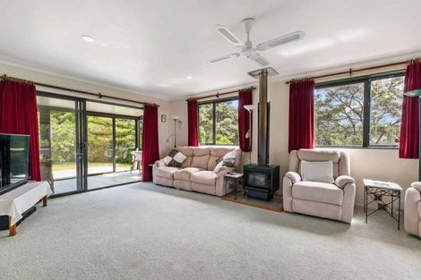 Photo of property in 116 Wood Bay Road, Titirangi, Auckland, 0604