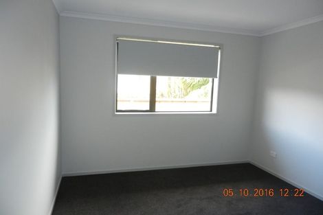 Photo of property in 3 Miami Place, One Tree Point, 0118