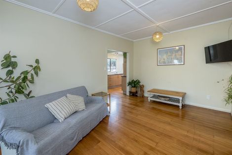 Photo of property in 9 Manuka Street, Otaki Beach, Otaki, 5512