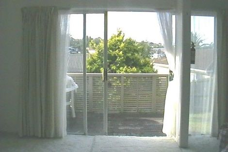 Photo of property in 58 Beulah Avenue, Rothesay Bay, Auckland, 0630