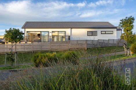 Photo of property in 41 Jeroboam Loop, Kumeu, 0810
