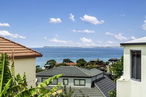Photo of property in 2/71 Deep Creek Road, Waiake, Auckland, 0630