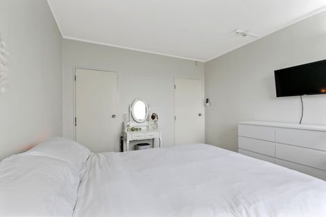Photo of property in Hobson Court Flats, 58/70 Hobson Street, Thorndon, Wellington, 6011